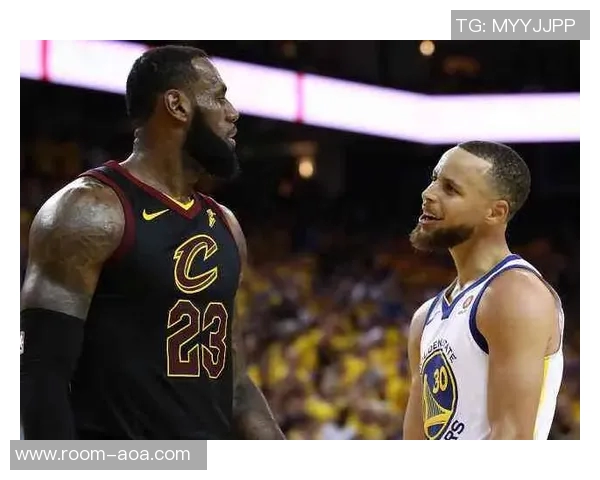 库里赛前得知巴特勒缺阵迅速调整战术直接启用理查德应对挑战 库里赛前得知巴特勒缺阵迅速调整战术直接启用理查德应对挑战